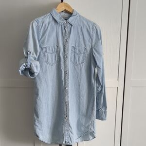 Banana Republic Light Denim Button Down Shirt